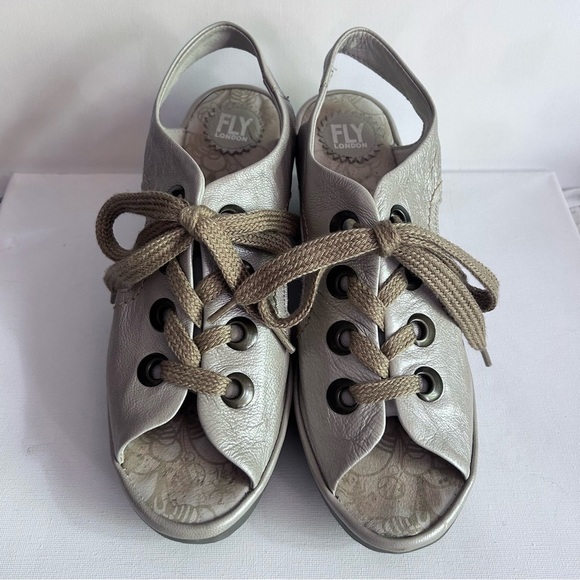 Fly London Wedge Heel Platform Lace Up Gold Shimmer Sandal Size 10 - Picture 3 of 11